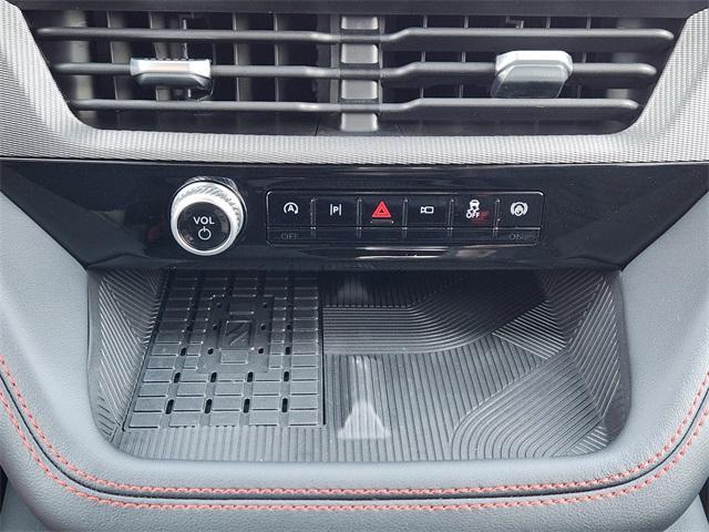 new 2025 Ford Explorer car, priced at $43,960