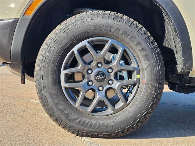 new 2025 Ford Ranger car, priced at $40,705