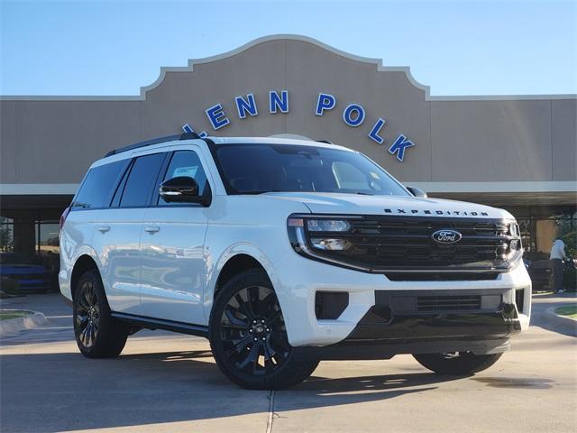 new 2025 Ford Expedition car, priced at $77,510