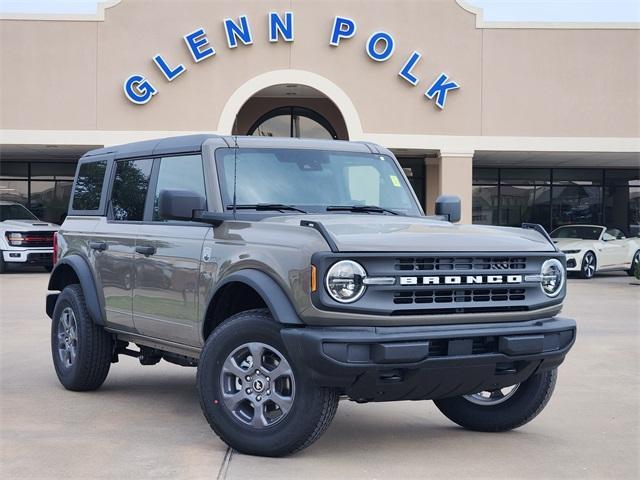 new 2025 Ford Bronco car, priced at $44,695