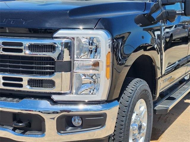 new 2025 Ford F-250 car, priced at $64,286