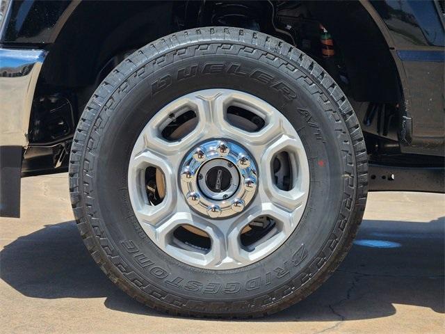 new 2025 Ford F-250 car, priced at $64,286