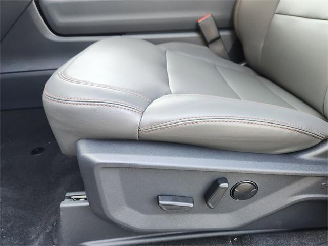 new 2025 Ford Expedition car, priced at $67,730