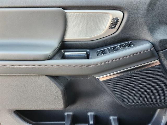 new 2025 Ford Expedition car, priced at $67,730