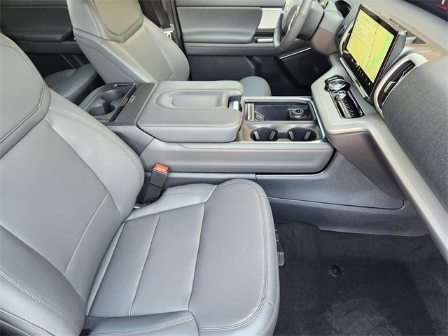 new 2025 Ford Expedition car, priced at $67,730