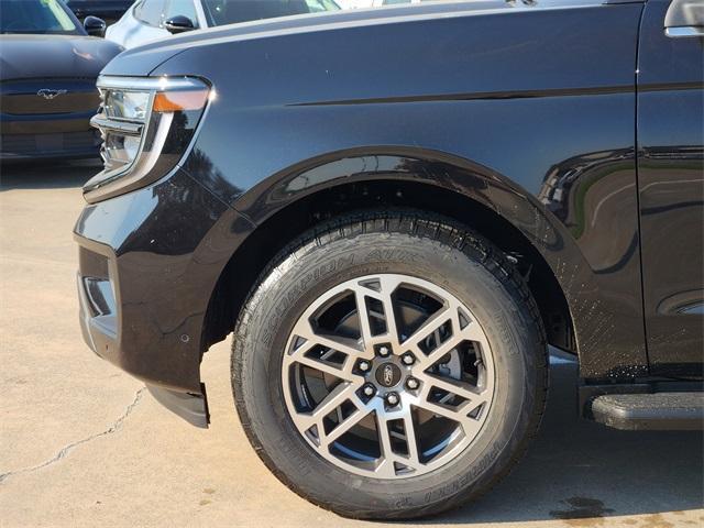 new 2025 Ford Expedition car, priced at $67,730