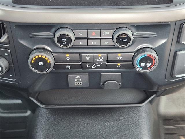 new 2025 Ford F-150 car, priced at $49,910