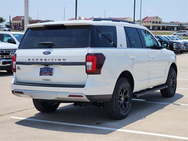 new 2024 Ford Expedition car, priced at $64,678