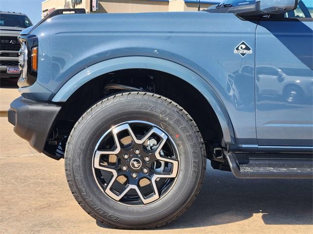 new 2025 Ford Bronco car, priced at $53,379