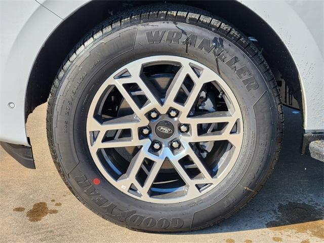 new 2025 Ford Expedition Max car, priced at $68,230