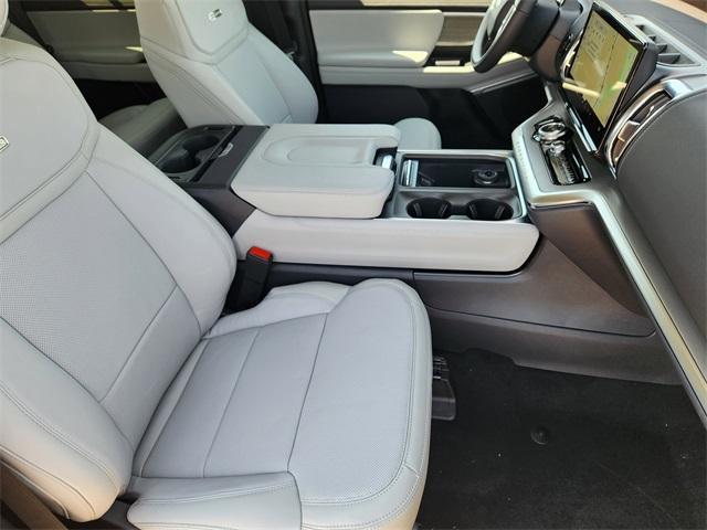 new 2025 Ford Expedition car, priced at $76,440
