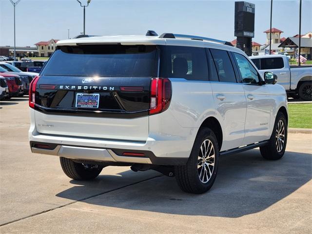 new 2025 Ford Expedition car, priced at $76,440