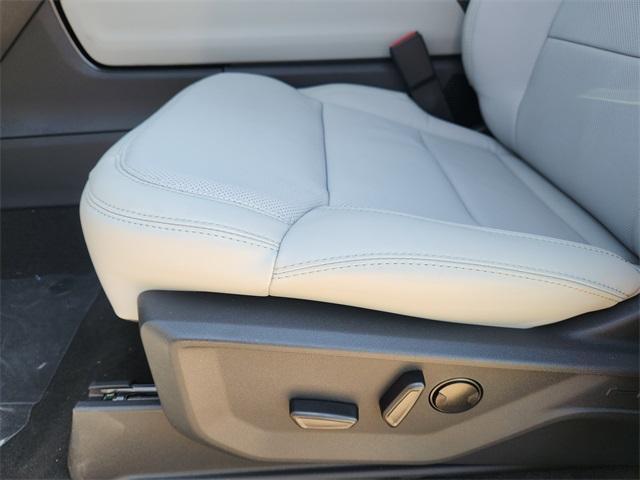 new 2025 Ford Expedition car, priced at $76,440