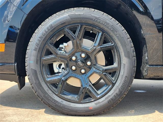 new 2025 Ford Maverick car, priced at $33,353