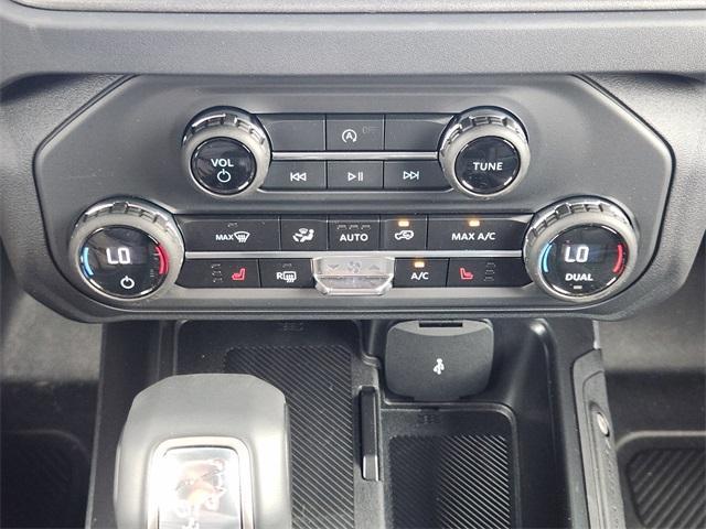 new 2025 Ford Bronco car, priced at $43,058