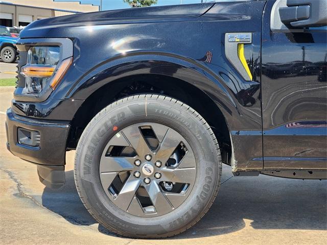 new 2025 Ford F-150 car, priced at $41,914
