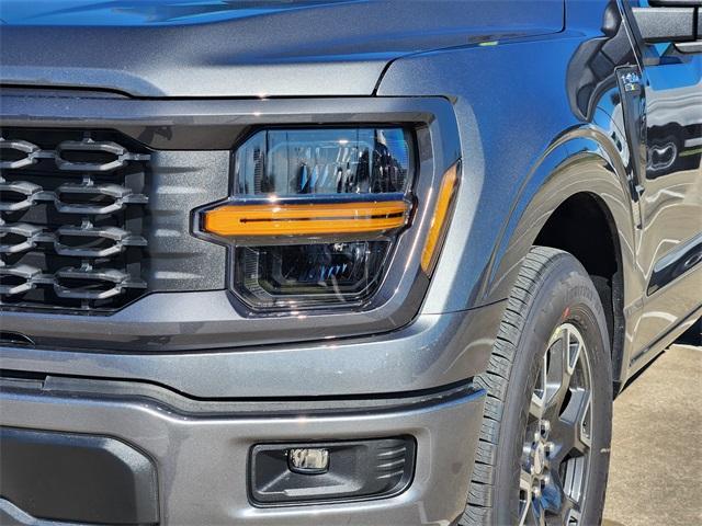 new 2024 Ford F-150 car, priced at $40,430