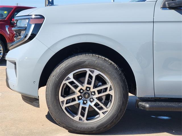 new 2025 Ford Expedition Max car, priced at $72,840