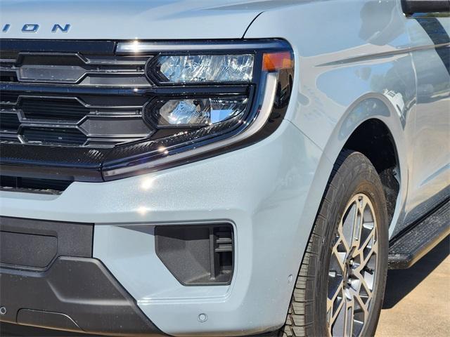 new 2025 Ford Expedition Max car, priced at $72,840