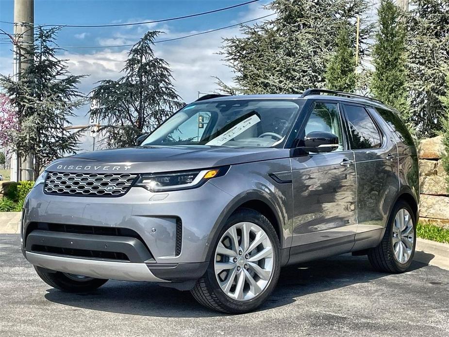 used 2024 Land Rover Discovery car, priced at $54,991