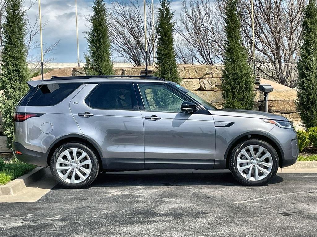 used 2024 Land Rover Discovery car, priced at $54,991