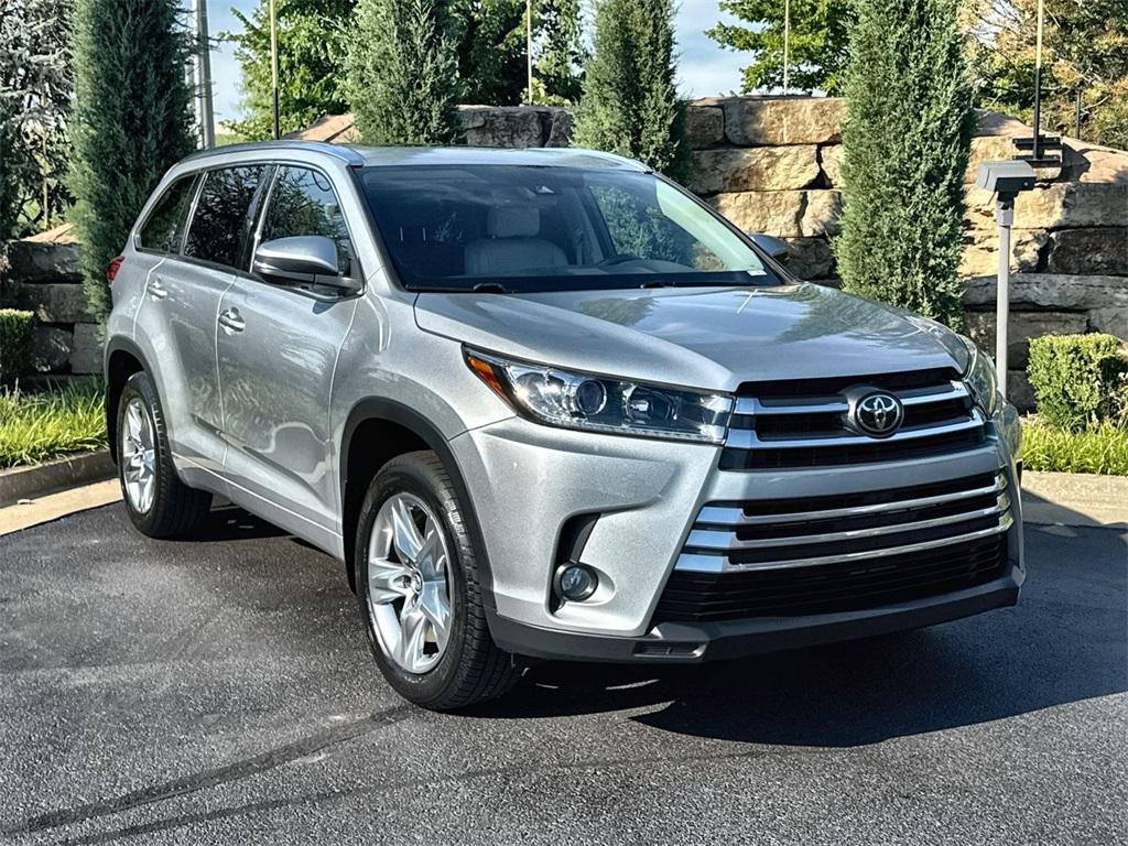 used 2017 Toyota Highlander car, priced at $26,191