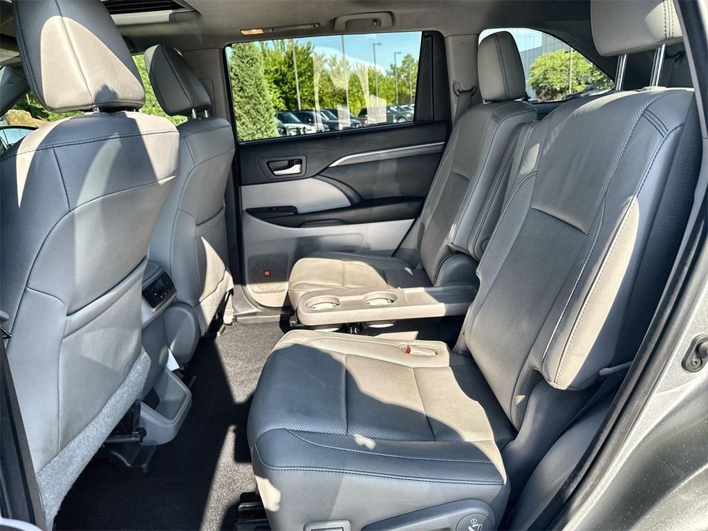 used 2017 Toyota Highlander car, priced at $26,191