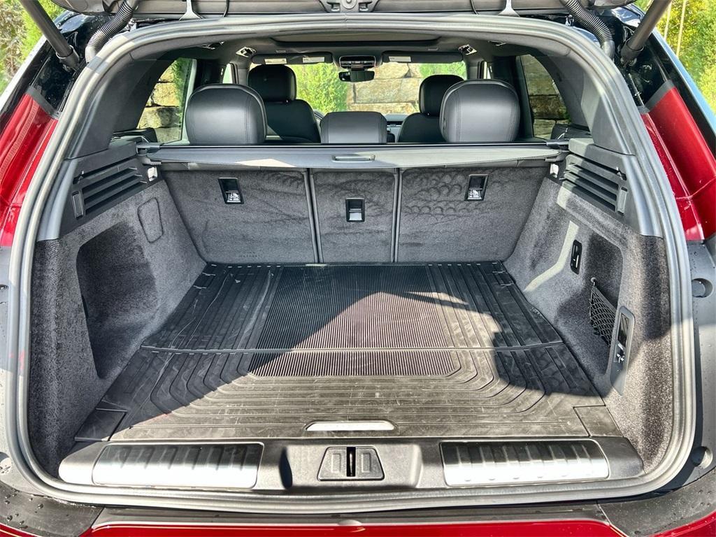 new 2025 Land Rover Range Rover Sport car, priced at $118,925