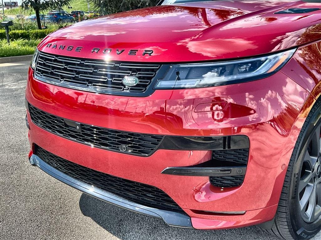 new 2025 Land Rover Range Rover Sport car, priced at $118,925