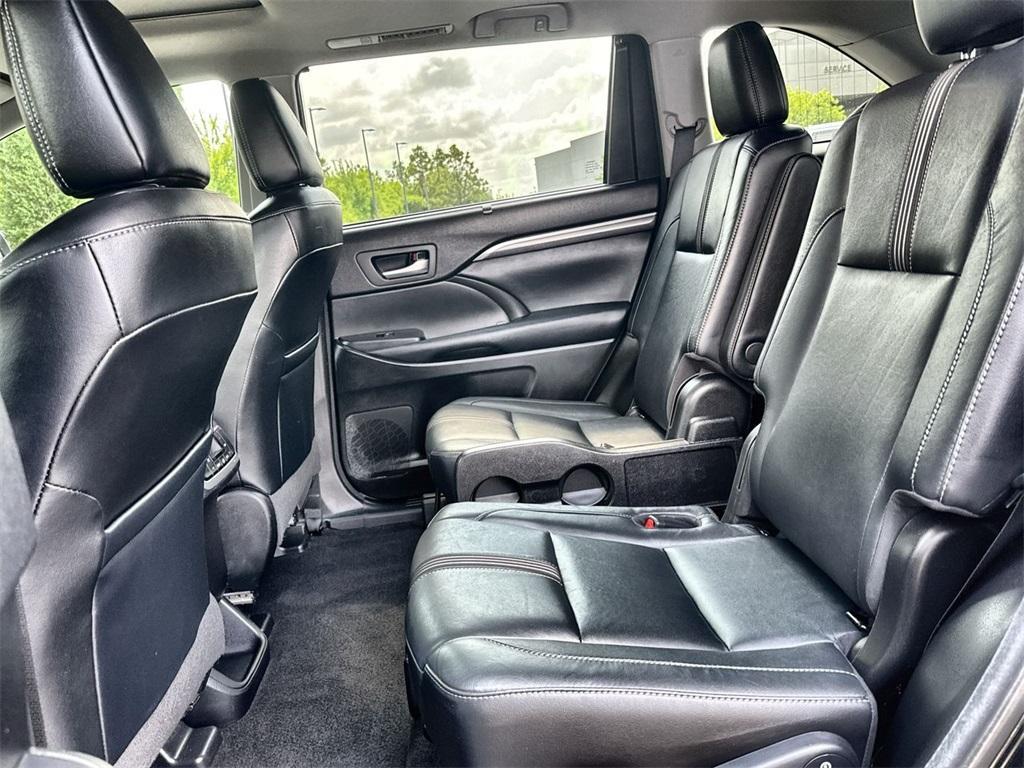 used 2017 Toyota Highlander car, priced at $22,381