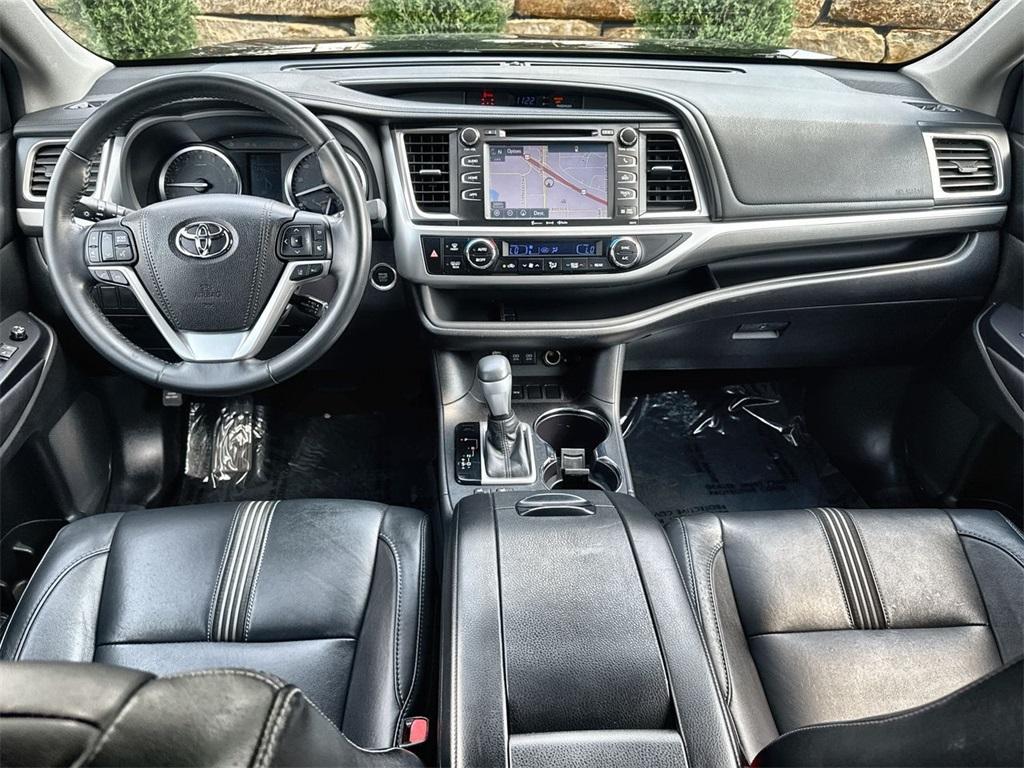 used 2017 Toyota Highlander car, priced at $22,381