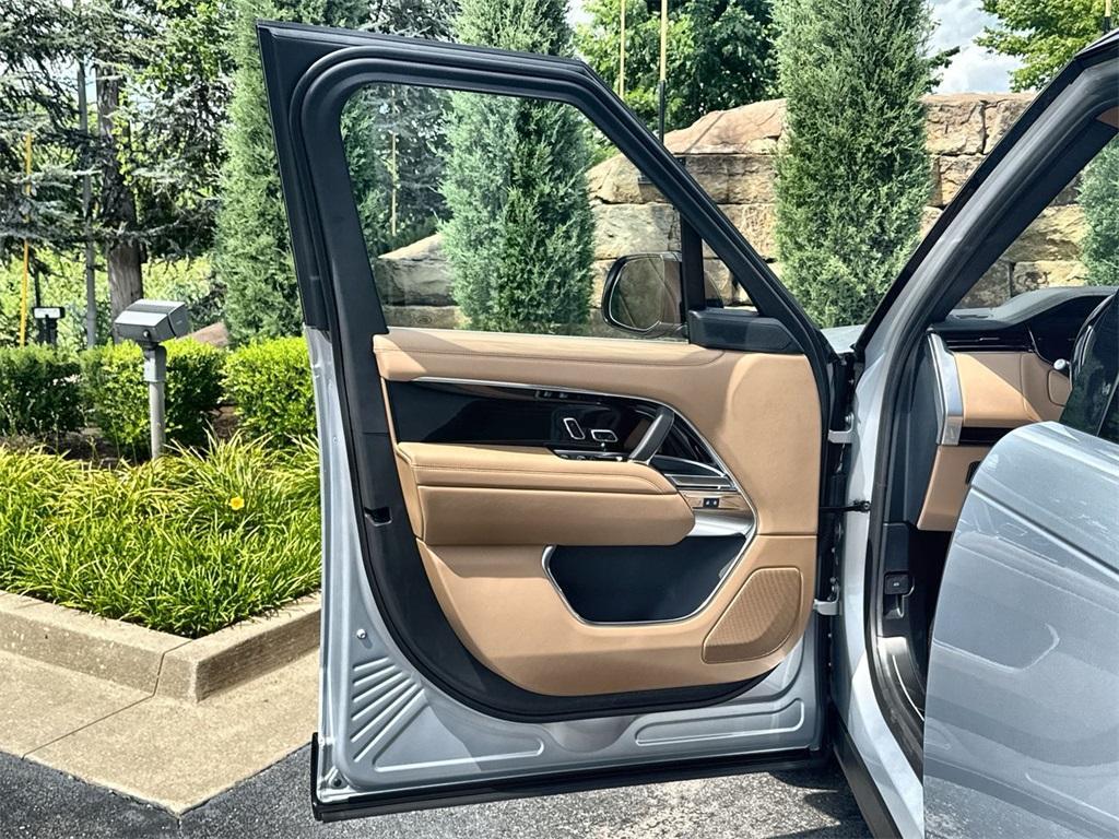 new 2025 Land Rover Range Rover car, priced at $121,890