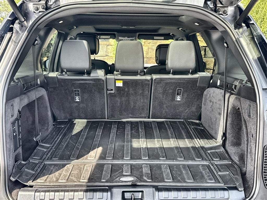 used 2025 Land Rover Discovery car, priced at $58,991
