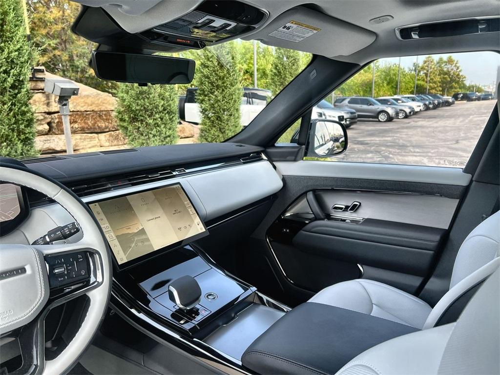 new 2025 Land Rover Range Rover Sport car, priced at $124,245