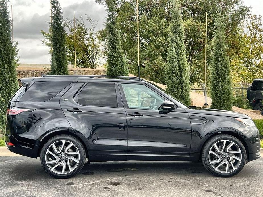 new 2025 Land Rover Discovery car, priced at $86,435