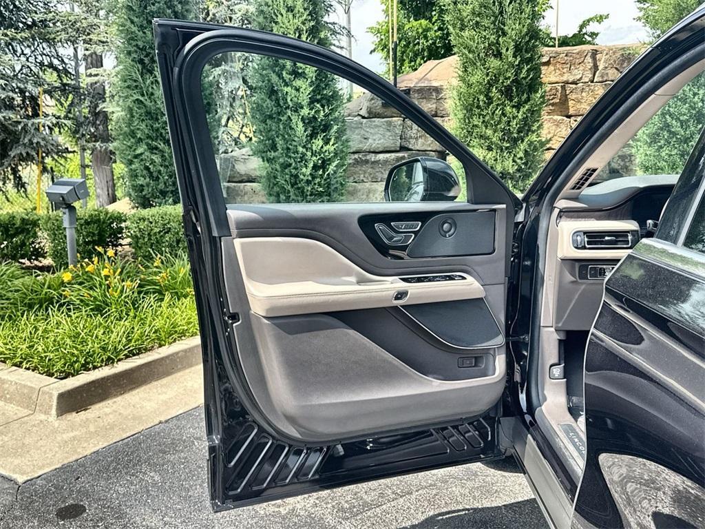 used 2022 Lincoln Aviator car, priced at $49,991