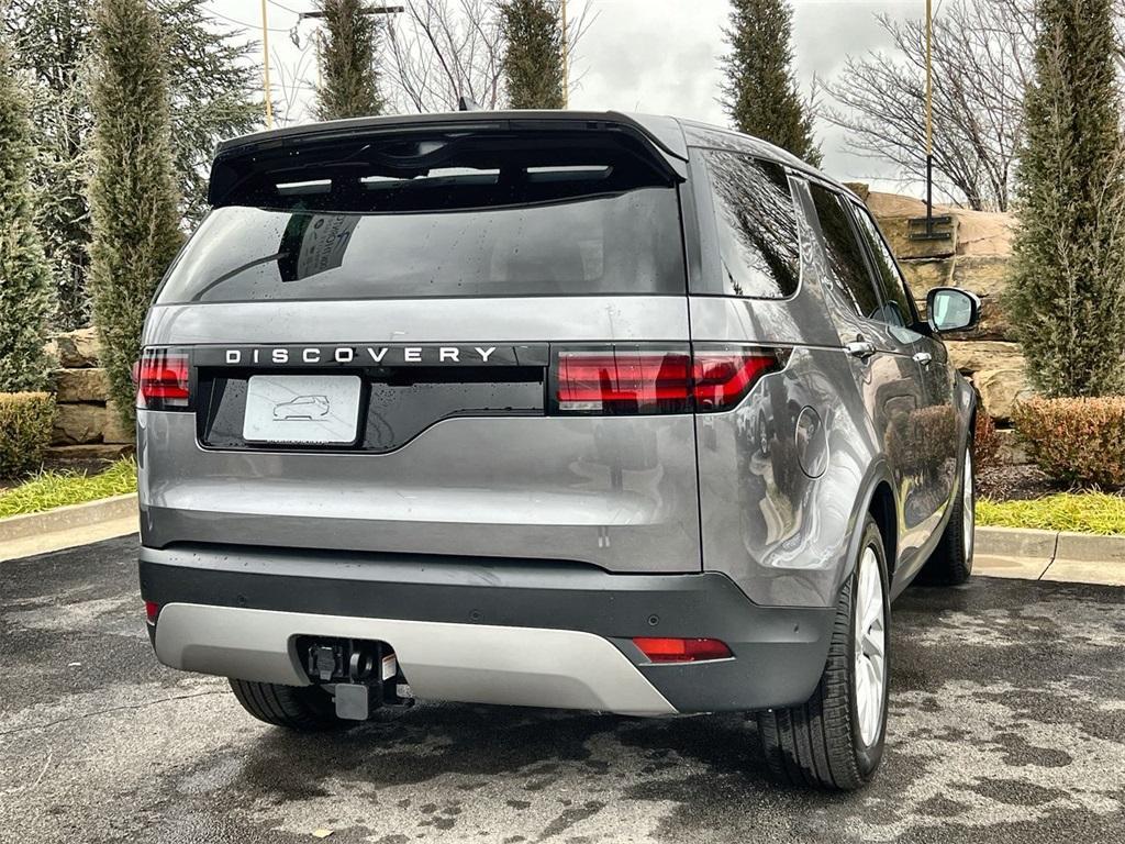 new 2025 Land Rover Discovery car, priced at $65,668