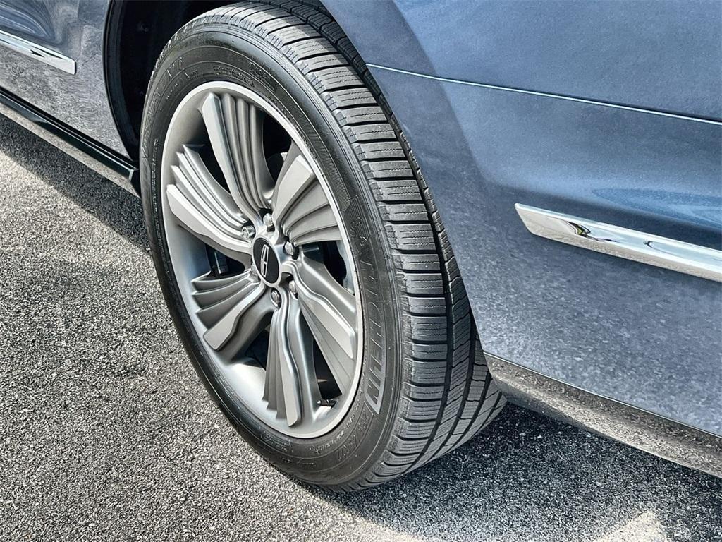 used 2018 Lincoln Navigator car, priced at $33,991