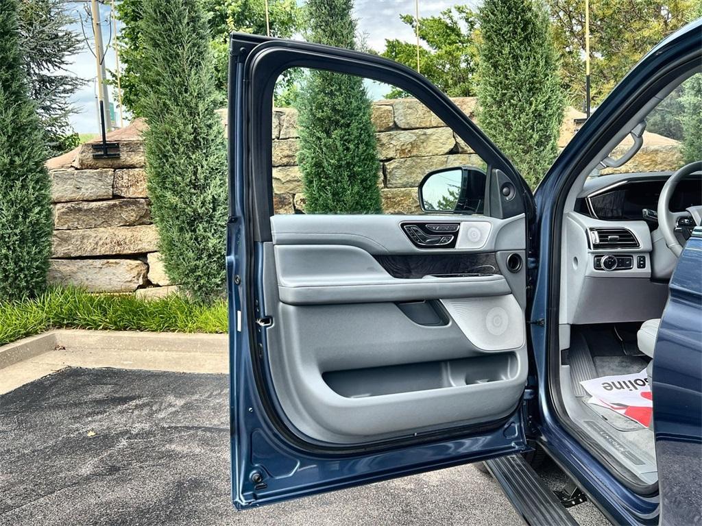used 2018 Lincoln Navigator car, priced at $33,991
