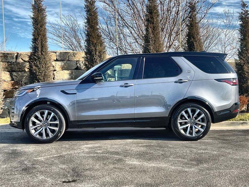 new 2025 Land Rover Discovery car, priced at $78,328