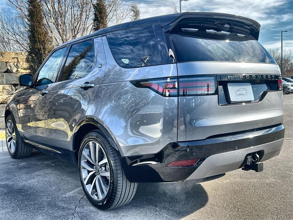 new 2025 Land Rover Discovery car, priced at $78,328