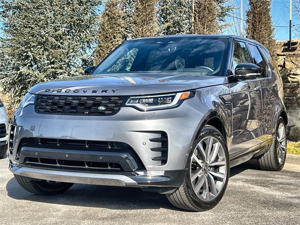 new 2025 Land Rover Discovery car, priced at $78,328