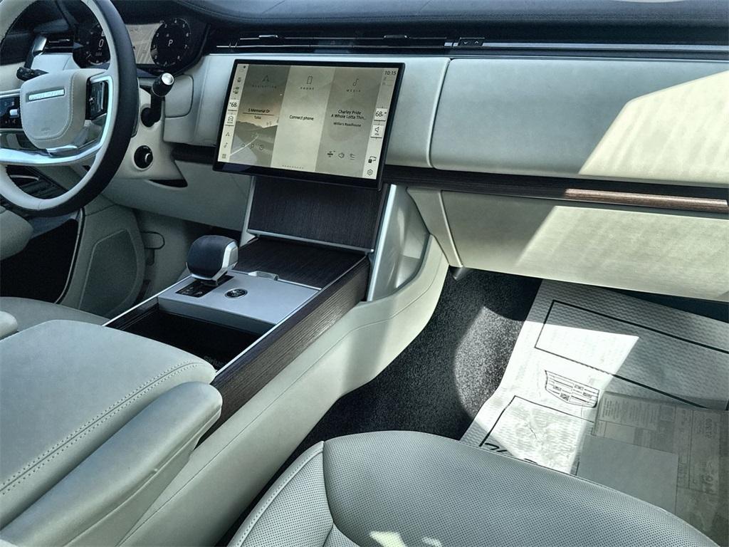 new 2025 Land Rover Range Rover car, priced at $149,700