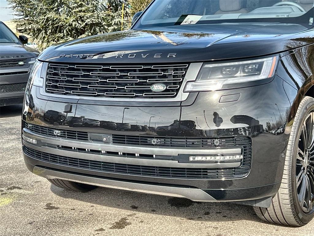 new 2025 Land Rover Range Rover car, priced at $132,625