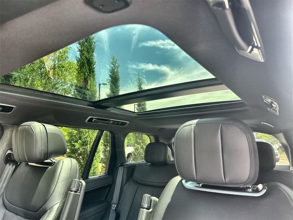 new 2025 Land Rover Range Rover car, priced at $152,005