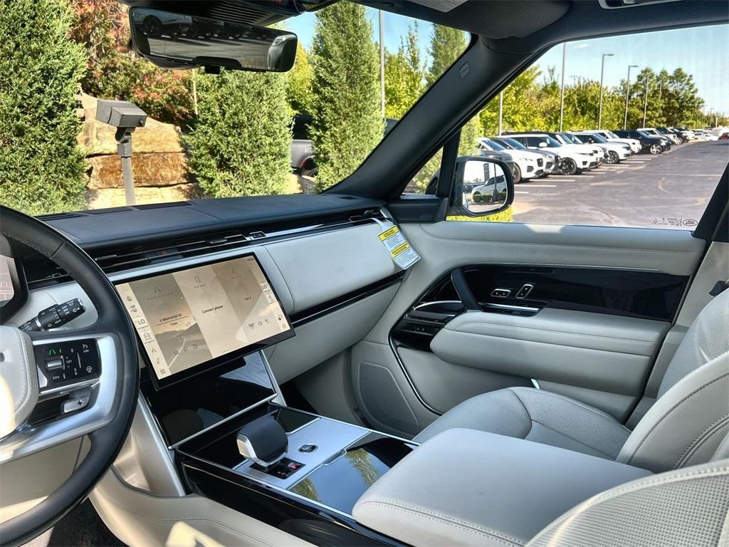 new 2025 Land Rover Range Rover car, priced at $152,965