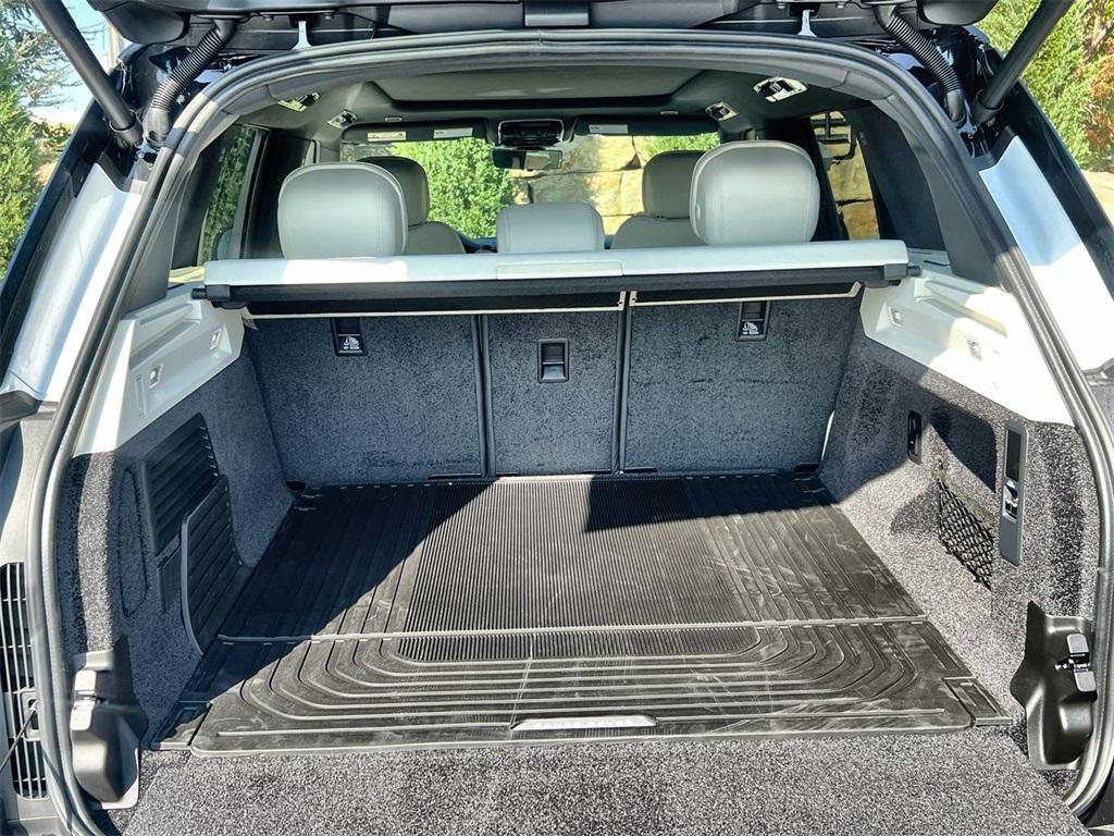 new 2025 Land Rover Range Rover car, priced at $152,965