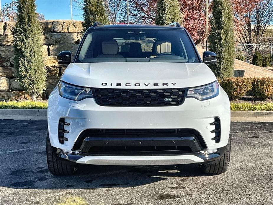 new 2025 Land Rover Discovery car, priced at $80,525