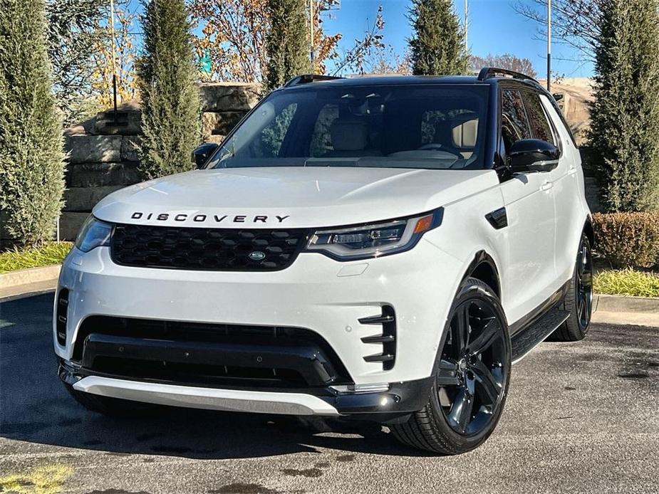 new 2025 Land Rover Discovery car, priced at $80,525