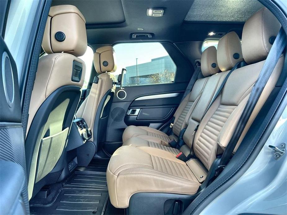 new 2025 Land Rover Discovery car, priced at $80,525